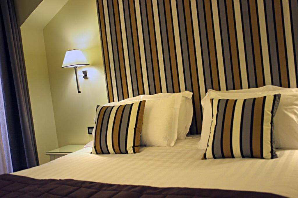 Milano & Spa***s Hotel 3*